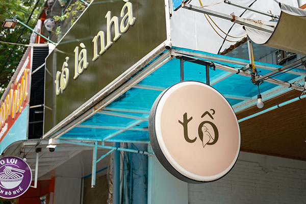 Phía trước
